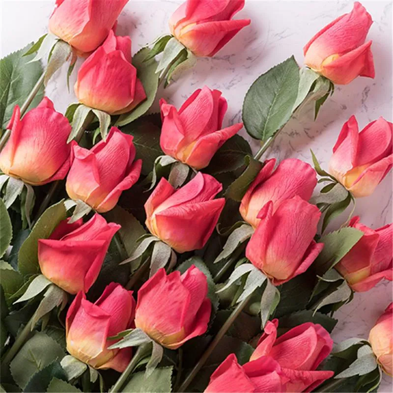 11pcs Artificial Realistic Rose Bouquet