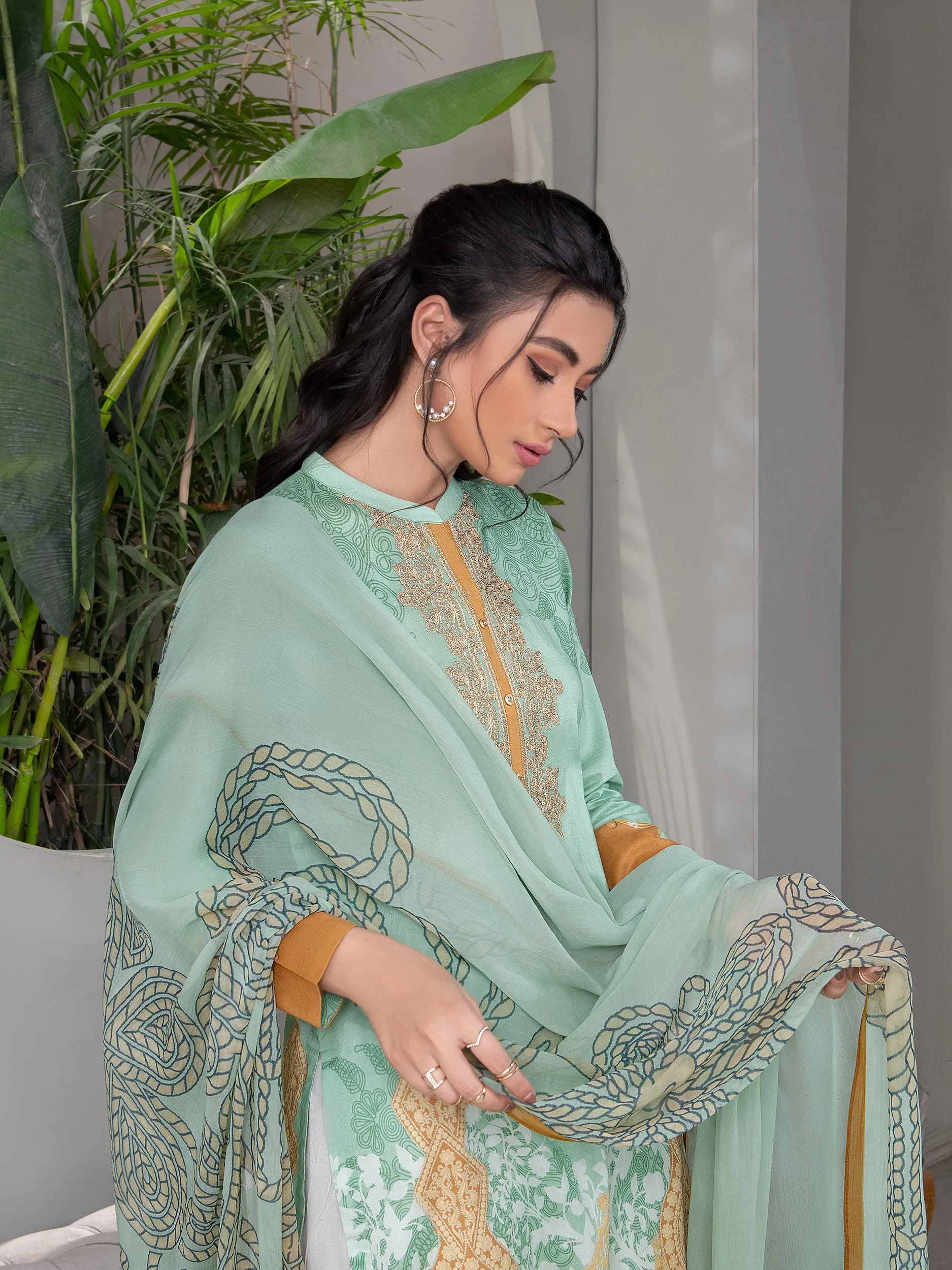 2 Piece Embroidered Lawn Suit