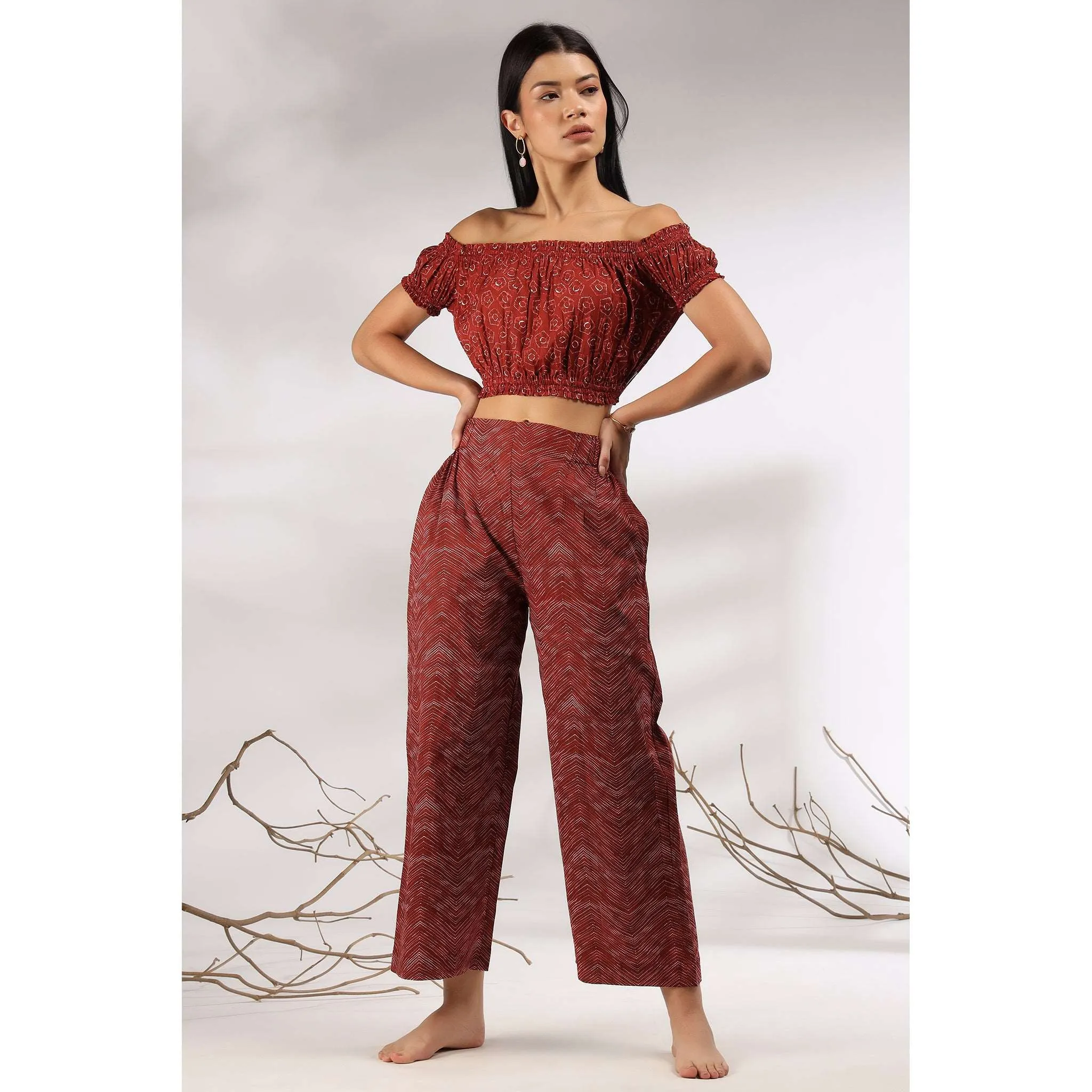 Abstract on Maroon Off-Shoulder Co-ordinate Set