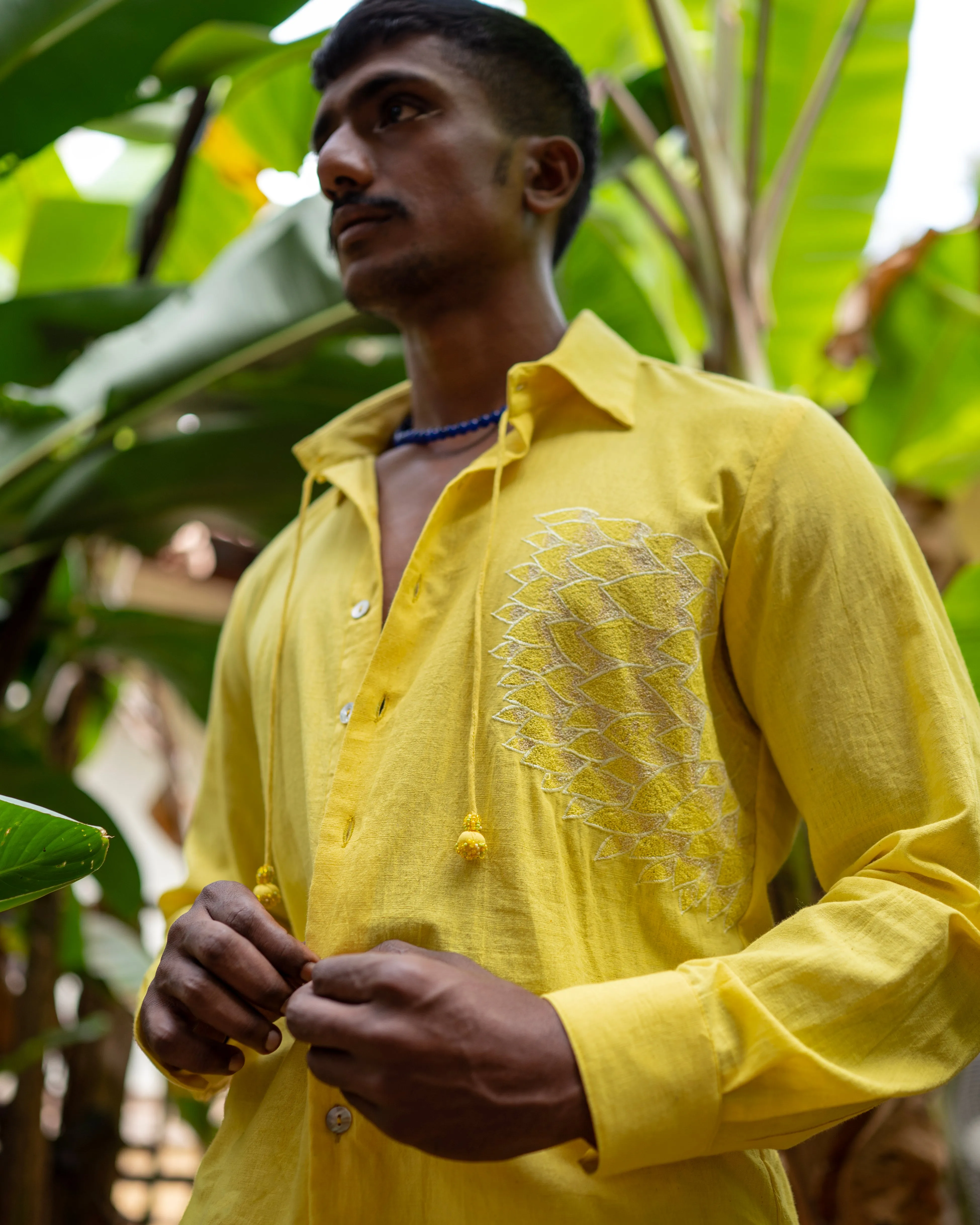 Cotton shirt with embroidered sunflower motif