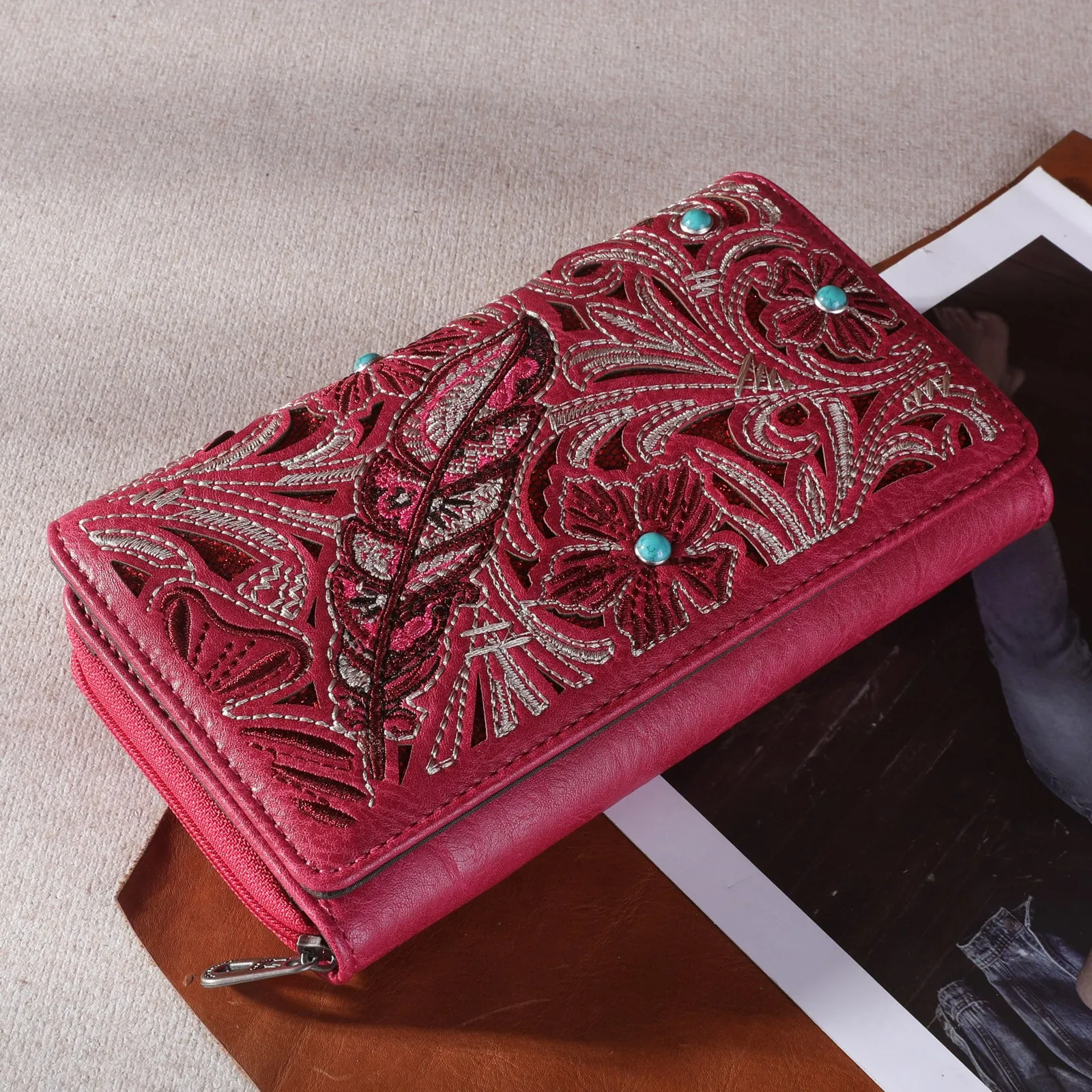 MW1244-W010 Montana West Embroidered Floral Cut-out Collection Wallet