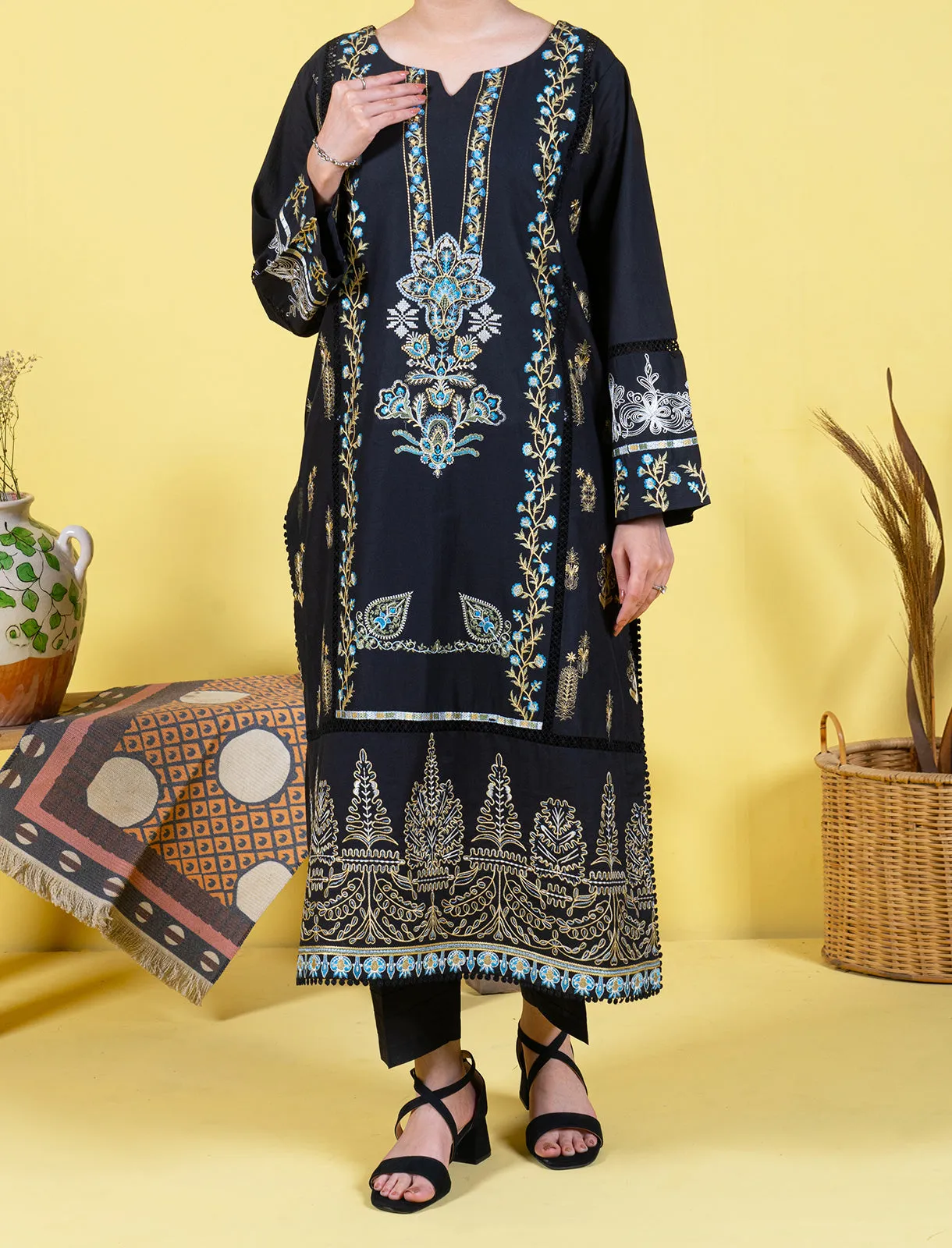 "YUNA" Stitched Embroidered Two Piece Suit